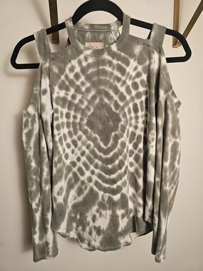 Chaser Olive and White Tie-Dye Cold-Shoulder Long Sleeve Top